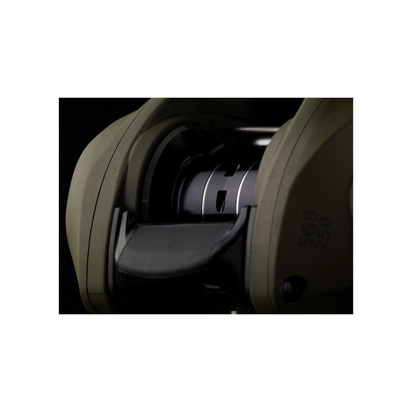 Multiplikator Savage Gear SG8 BC 100 LH 8.1:1