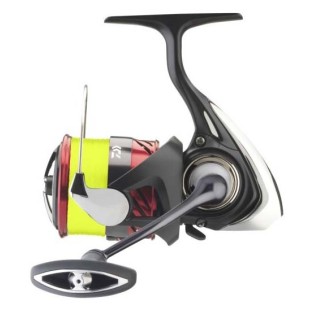 Kołowrotek Daiwa 23 Ninja LT 4000-C + plecionka J-Braid X4