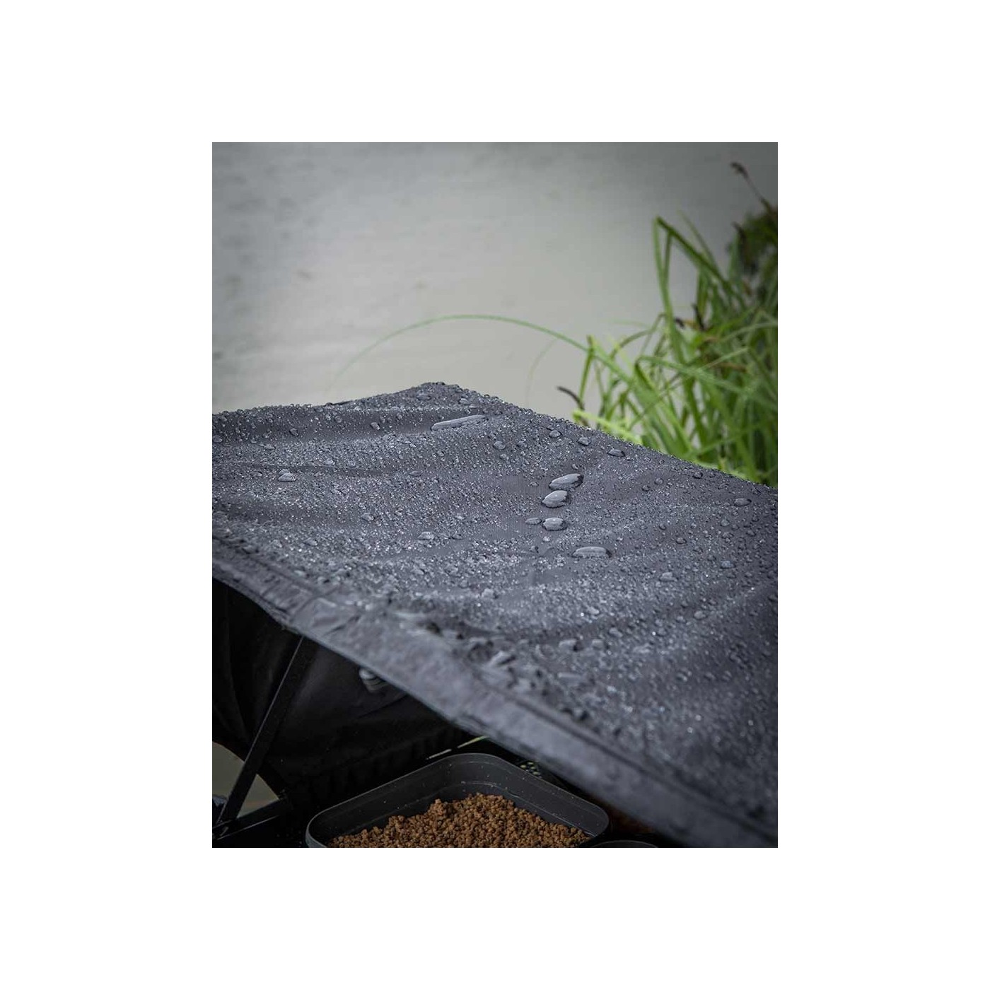 Parawan do tacki Matrix Folding Side Tray Storm Cover